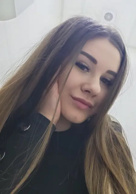 Аня з Черкаси, мені 21 років, познайомлюсь на одну ніч