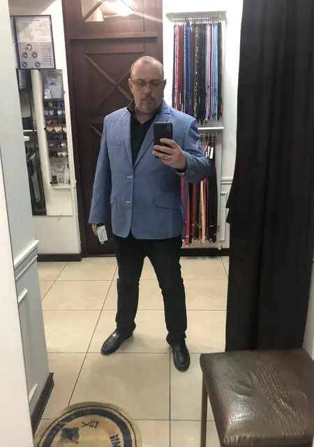 Я Артур, 51, знакомлюсь на одну ночь в Харькове