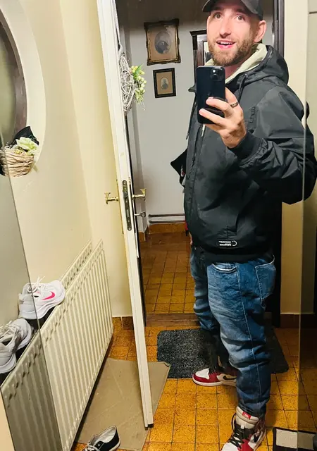 Я Eduard, 27, из Праги, ищу знакомство для дружбы