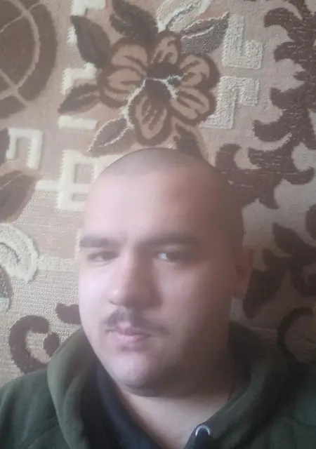 Вадим з Донецька, мені 21 років, познайомлюсь для приємного проведення часу