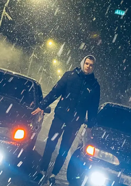 Алексей из Харькова, мне 24, познакомлюсь для дружбы