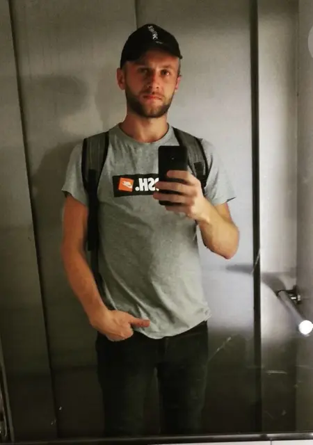 Вадим из Праги, мне 27, познакомлюсь