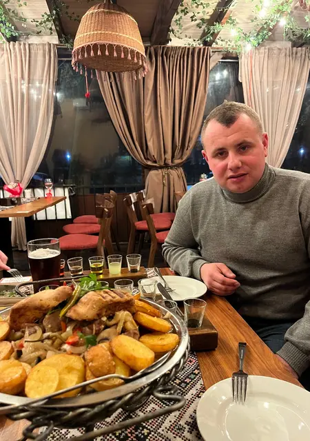 Я Roman, 26 років з Червонограда, шукаю знайомство для приємного проведення часу