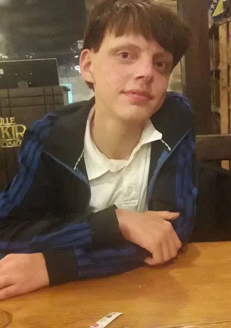 Я Hasan, 21, знакомлюсь на одну ночь в Конье