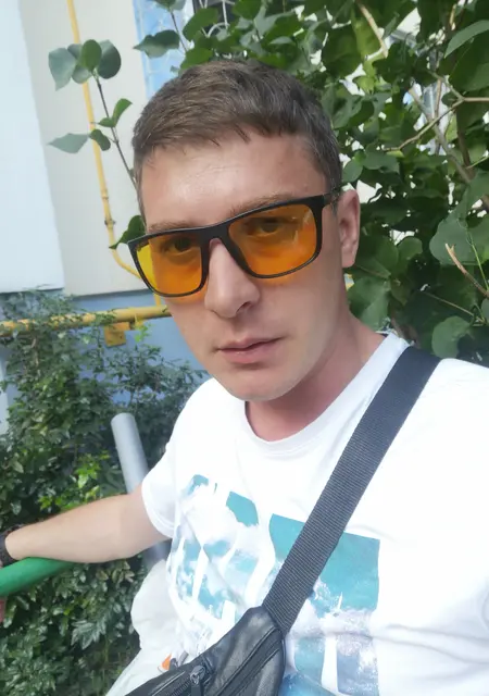 Андрей из Донецка, мне 37, познакомлюсь без обязательств