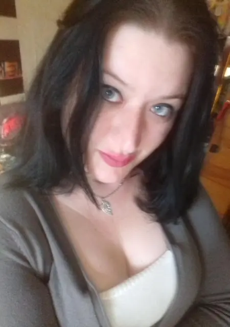 Лана из Киева, мне 31, познакомлюсь для вирта