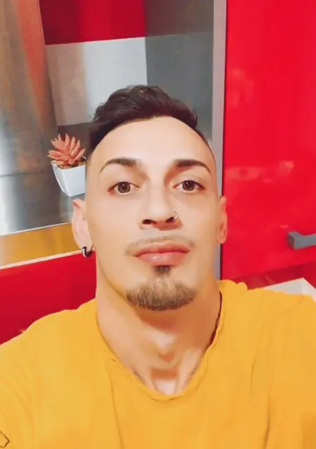 Soy Gutierrez, 34 años de Roquetas de Mar, busco conocer gente para pasatiempo agradable