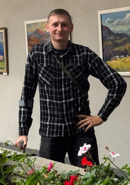 Міша з Рівне, мені 26 років, познайомлюсь для постійні стосунки