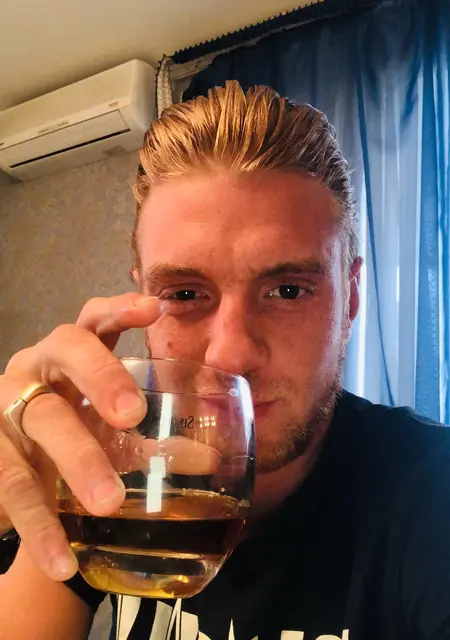 Я Dmitryy, 35, знакомлюсь без обязательств в Берне