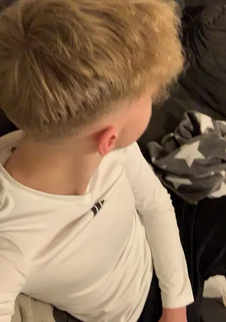 Я Hawy, 18, из Берлина, ищу знакомство для вирта