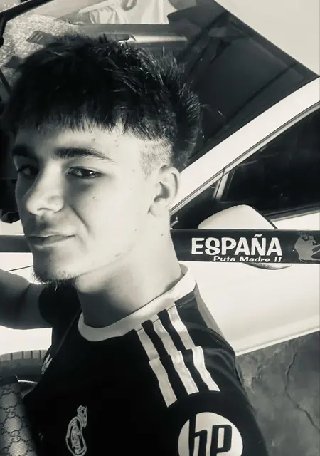 Soy Hector, 18 años, conociéndome para relación sin ataduras en Madrid