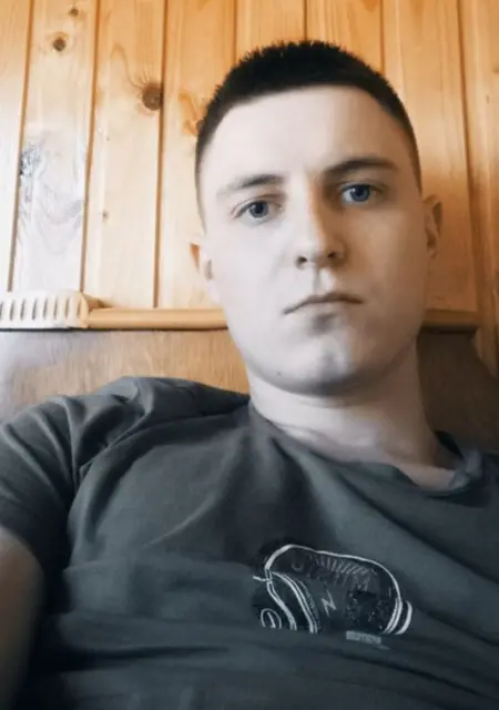 Я Макс, 27, знакомлюсь для совместных путешествий в Николаеве