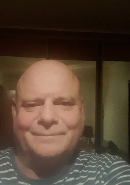 Юра из Минска, мне 57, познакомлюсь на одну ночь