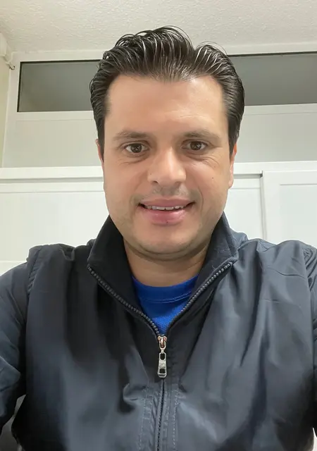 Mauricio из Порта, мне 44, познакомлюсь для общения