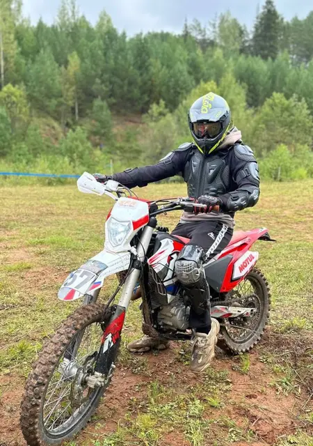 Сергей из Варшавы, мне 26, познакомлюсь для вирта