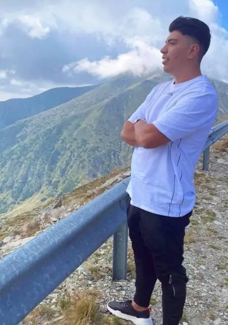 Ionut из Бухареста, мне 29, познакомлюсь