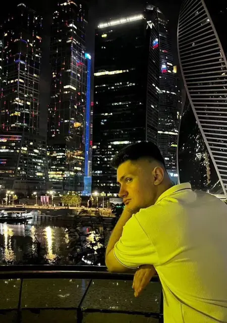 Даниил из Минска, мне 21, познакомлюсь для постоянных отношений