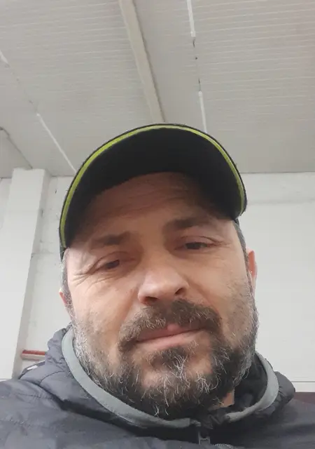 Radu из Кишинёва, ищу на сайте знакомства на одну ночь