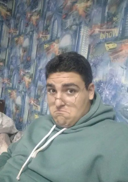 Родион з Мелітополя, шукаю на сайті знайомства на одну ніч