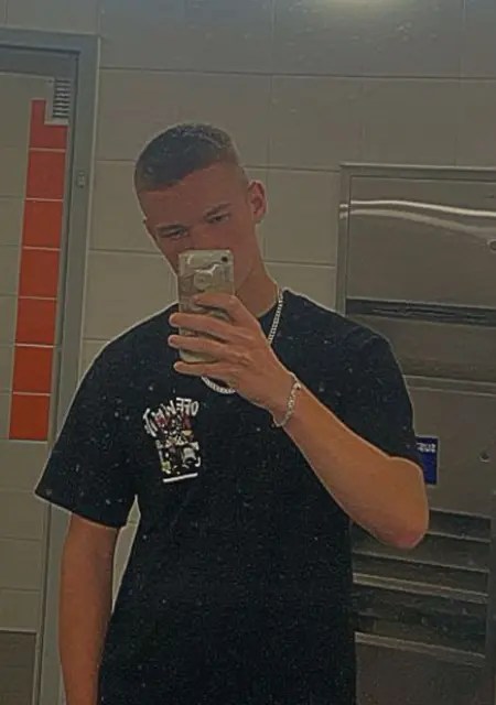 Я Nelson, 19, из Гданьска, ищу знакомство для постоянных отношений