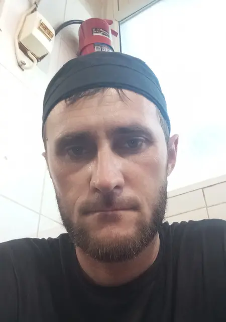 Дмитрий из Бишкека, мне 37, познакомлюсь без обязательств