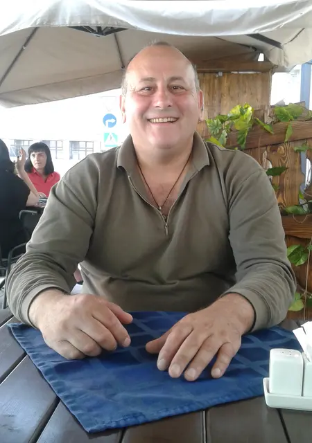 Я Коста, 48, знакомлюсь для приятного времяпровождения в Амстердаме