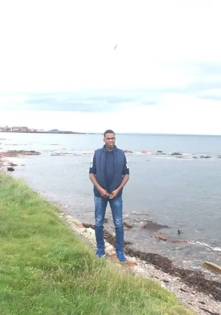 Omar из Лондона, мне 39, познакомлюсь