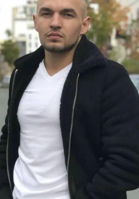 Дима из Днепра, ищу на сайте открытые отношения