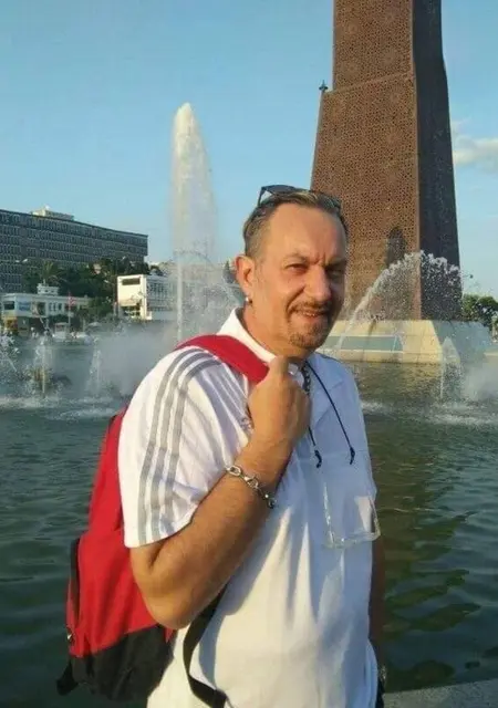 Fred из Парижа, мне 42, познакомлюсь