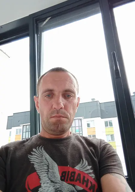 Я Игорь, 39, из Молодечно, ищу знакомства без обязательств