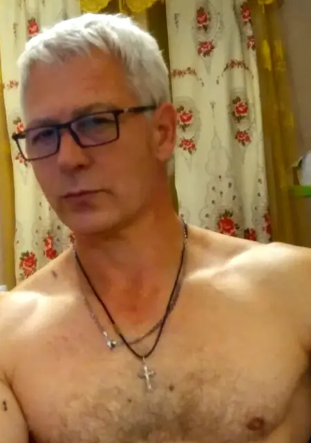 Френсик з Києва, мені 50 років, познайомлюсь без зобов'язань