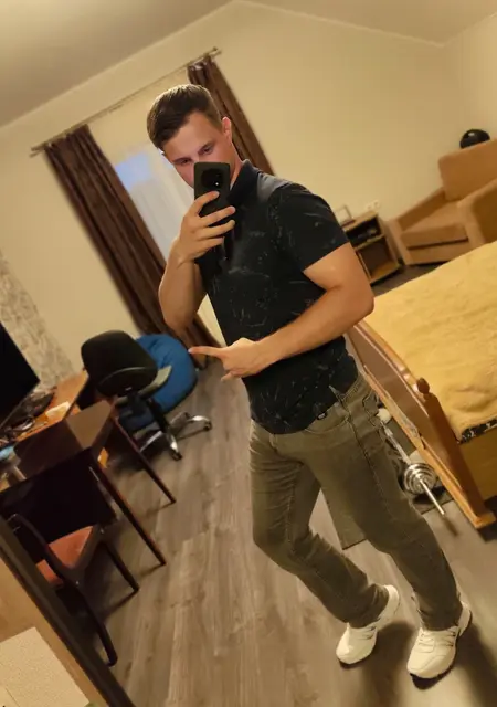 Я Алексей, 20, знакомлюсь без обязательств в Минске