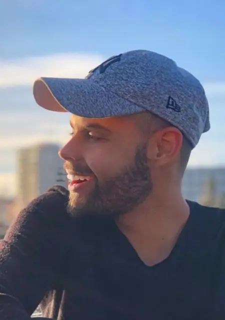 Я John, 24, знакомлюсь в Лиссабоне