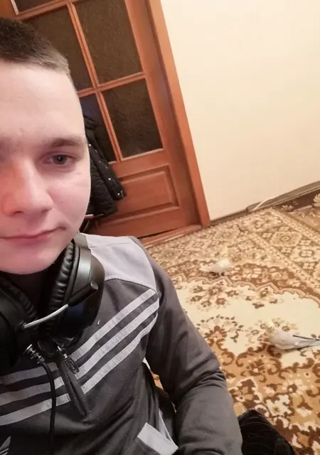 Я Саша, 28 років з Кременчука, шукаю знайомства на одну ніч