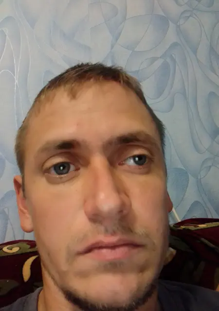 Александр из Беловодска, мне 25, познакомлюсь без обязательств