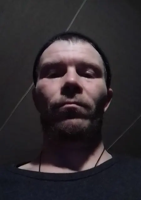 Кирилл из Новополоцка, ищу на сайте знакомства без обязательств