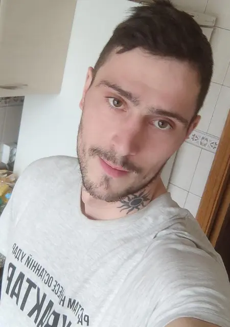 Женя з Полтавы, шукаю на сайті знайомства без зобов'язань