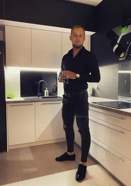 Max из Ровно, мне 31, познакомлюсь на одну ночь