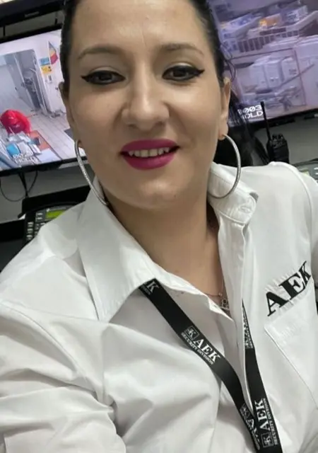 Mery Mimi из Бухареста, мне 33, познакомлюсь