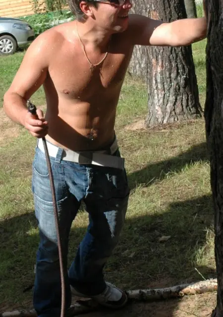 Данил из Брюсселя, ищу на сайте знакомства без обязательств