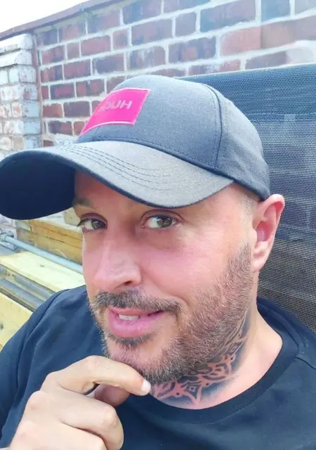 Rob from London, 41 years old, ready to meet