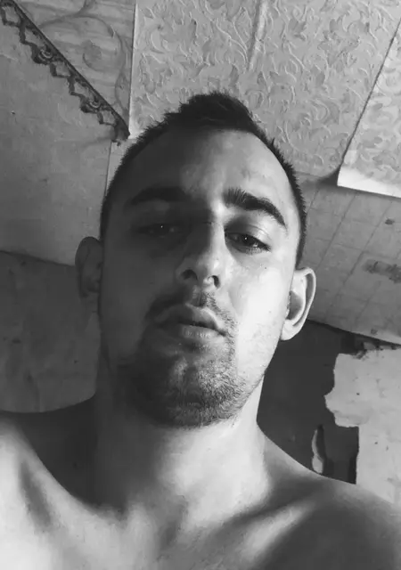 Денис из Турийска, мне 27, познакомлюсь без обязательств