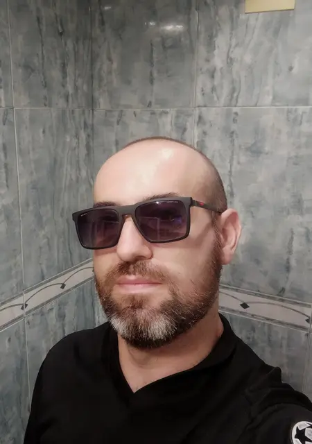 Manuel Jover de Valencia, busco en el sitio lío de una noche