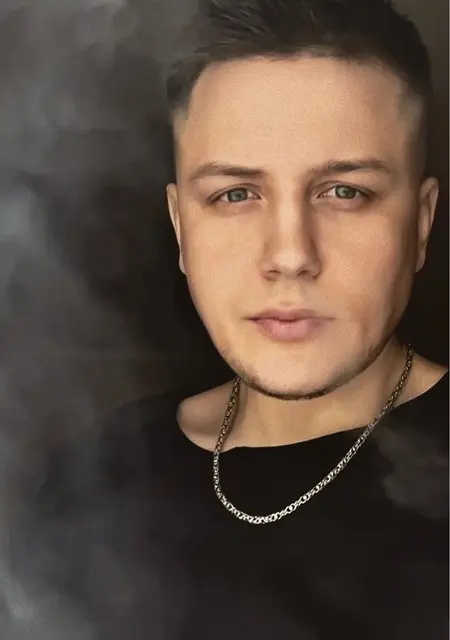 Я Дмитрий, 27, знакомлюсь без обязательств в Младе-болеславе