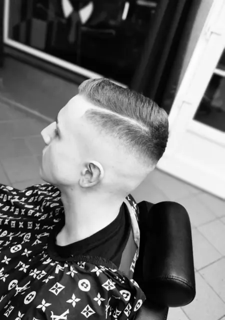 Я Sebastian, 19, знакомлюсь для открытые отношения в Усти-над-лабивших