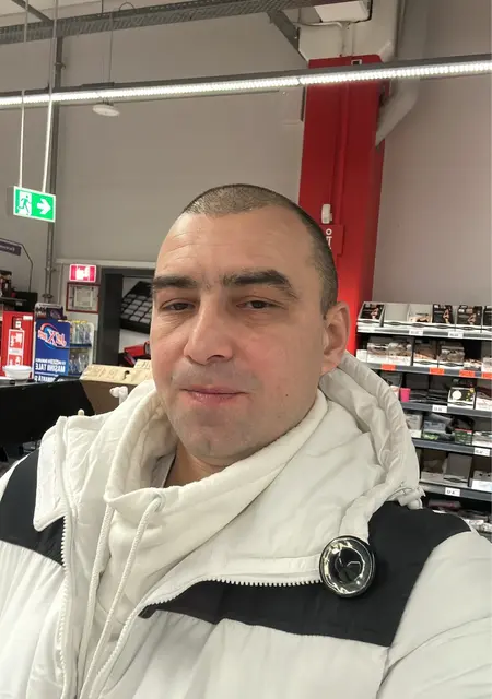 Andrexl из Кишинёва, мне 40, познакомлюсь для дружбы