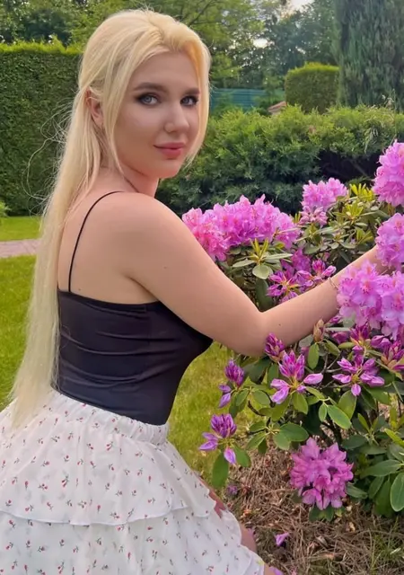 Амина из Новомосковска, ищу на сайте вирта