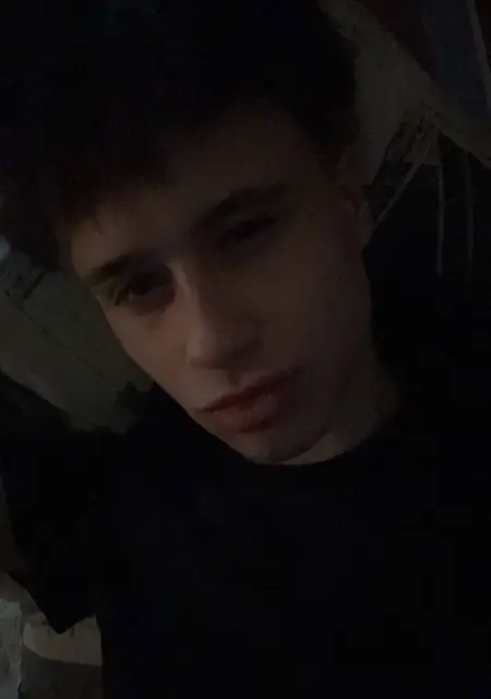 Я Roman, 18 років, знайомлюсь без зобов'язань у Києві