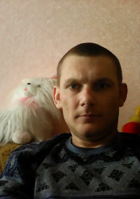 Я Вова, 41 років з Дубно, шукаю знайомства без зобов'язань