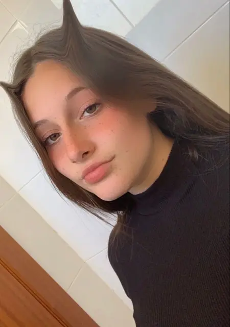 Valentina из Сантьяго-дель-Эстеро, мне 20, познакомлюсь для общения